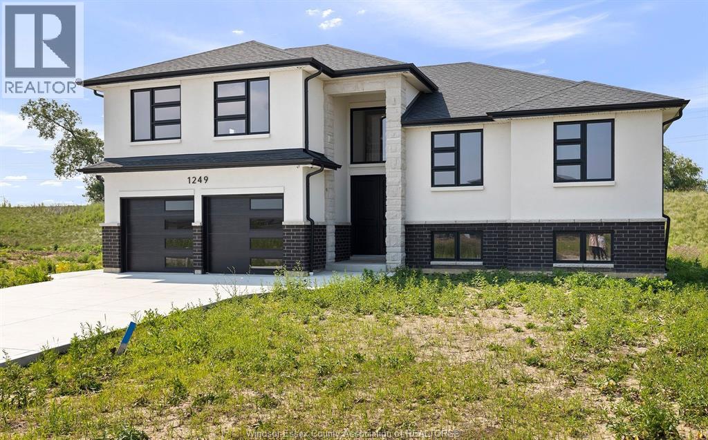 1247 CAMPANA CRESCENT