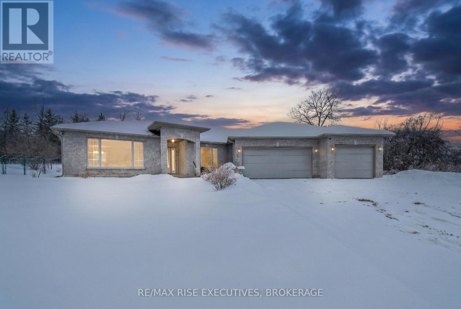 36 HOWE ISLAND FERRY ROAD