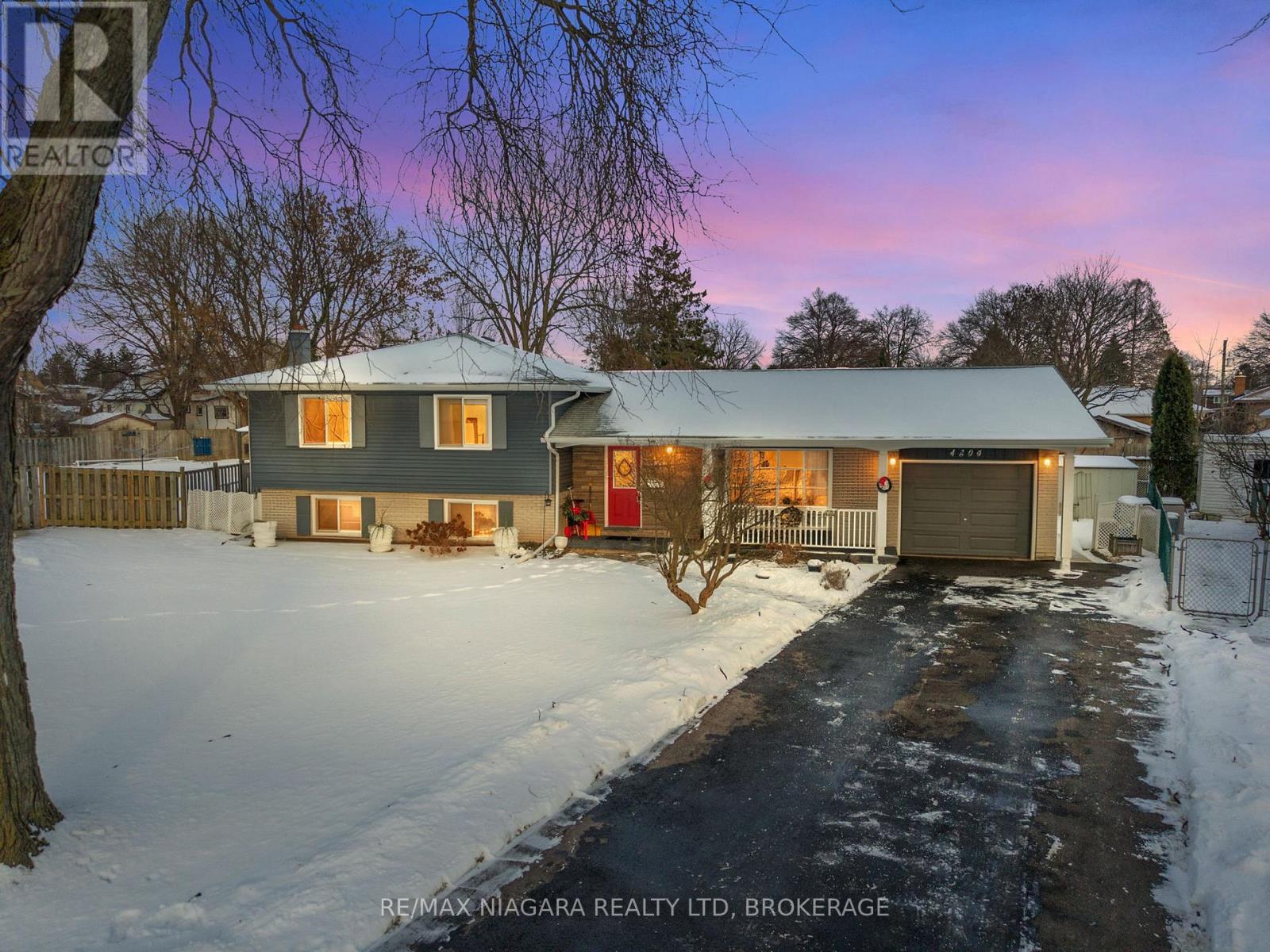 4204 PATTEN CRESCENT