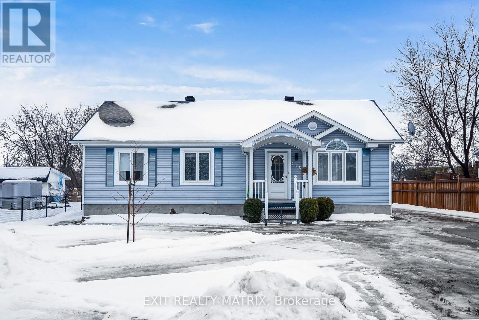 213 LONGUEUIL STREET