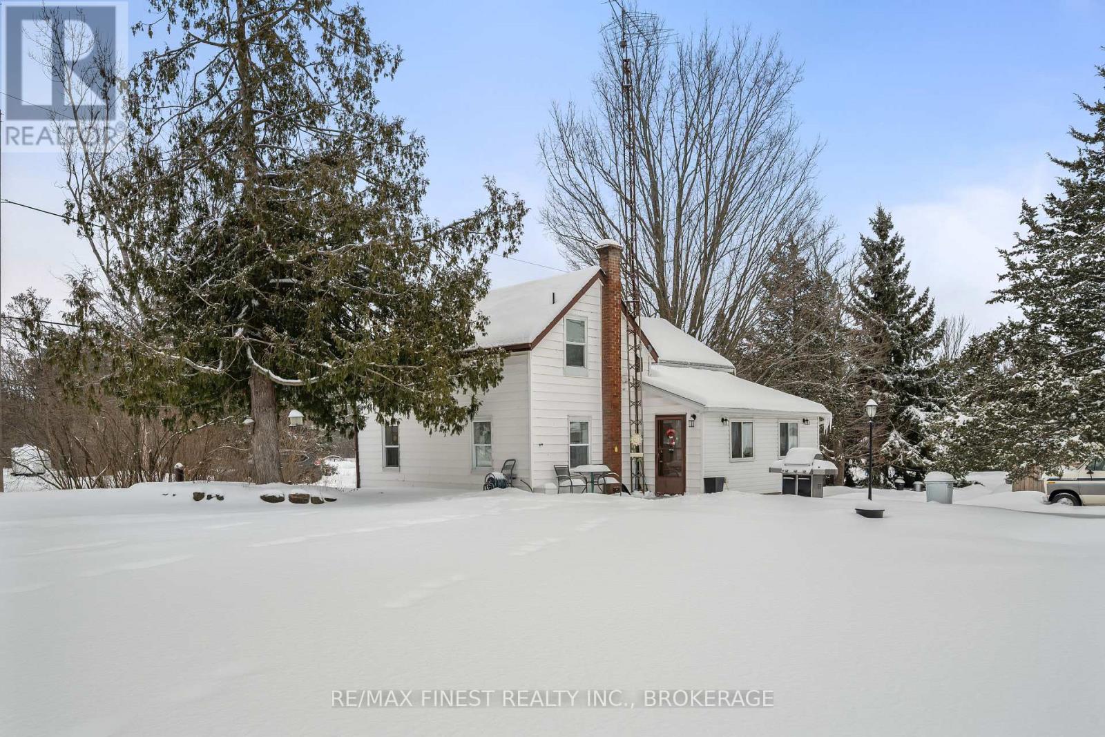 5593 PERTH ROAD CRESCENT