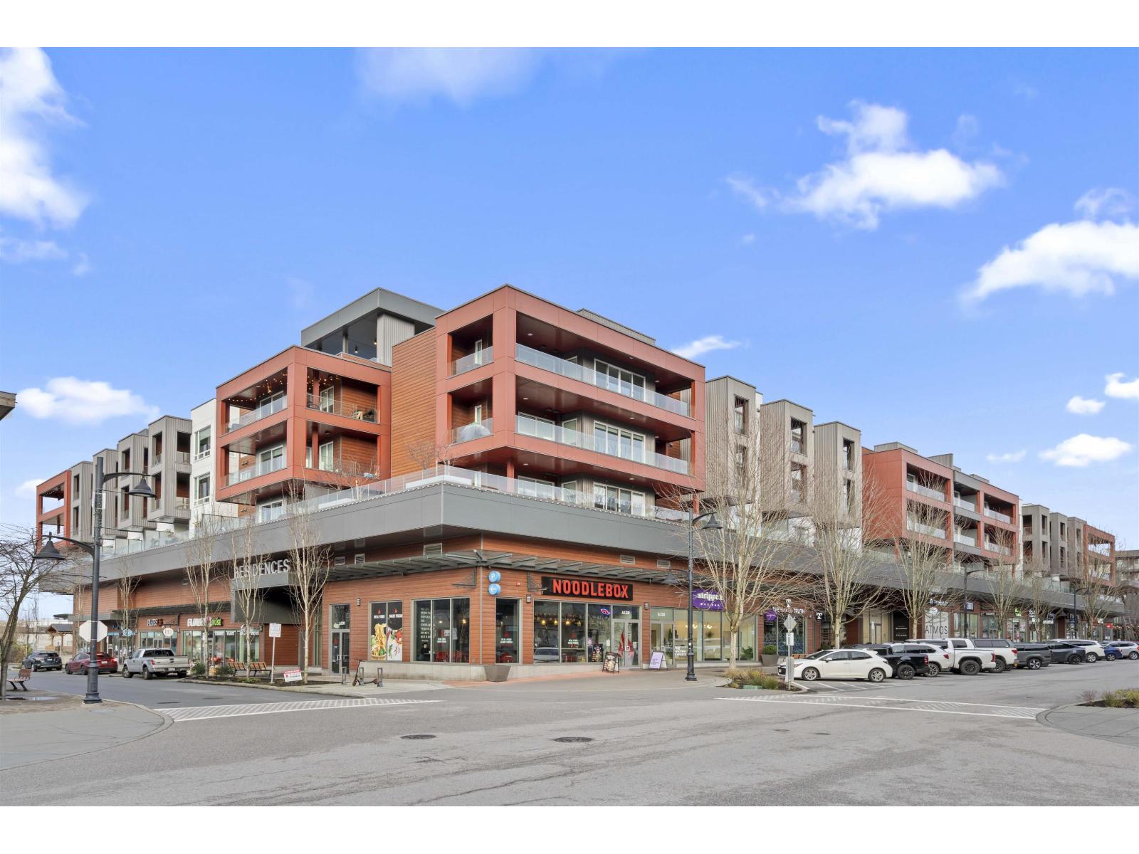 A414 20727 WILLOUGHBY TOWN CENTRE DRIVE