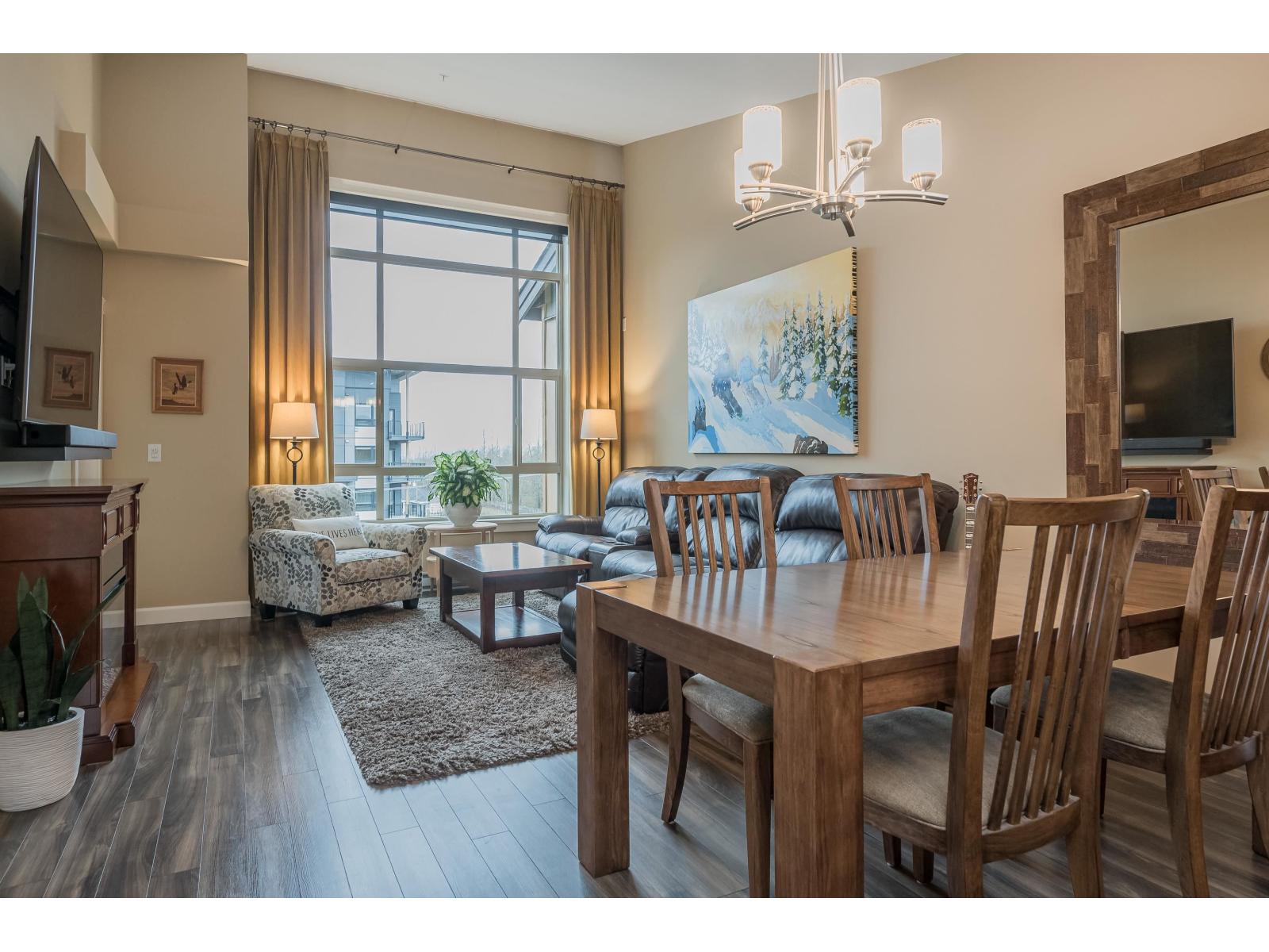 A503 8218  207A STREET