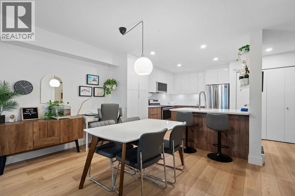 110 3978 ALBERT STREET