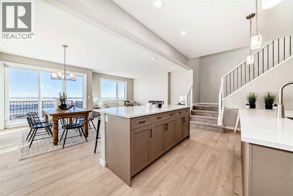 72 Lewisburg Close NE