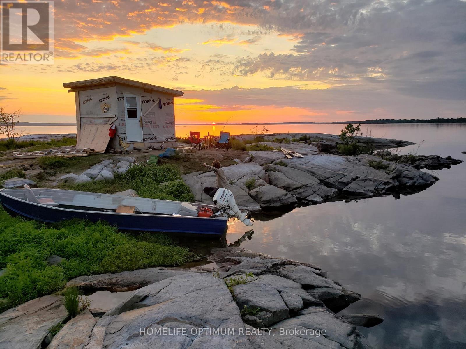 70 GEORGIAN BAY ISLAND
