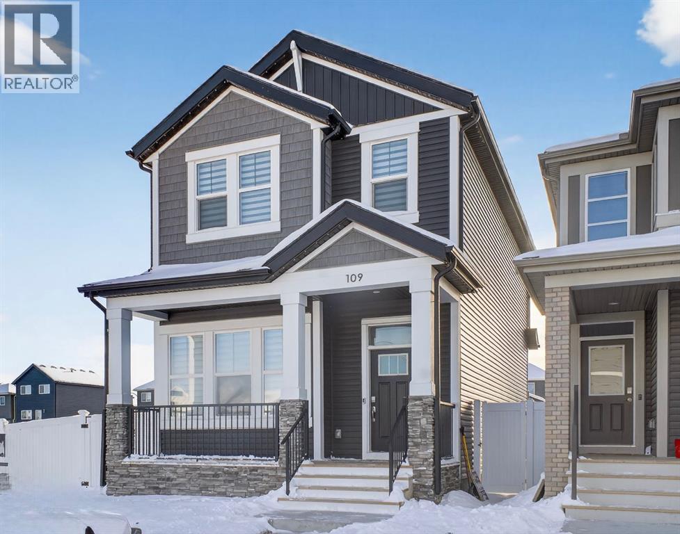 109 Legacy Glen Point SE