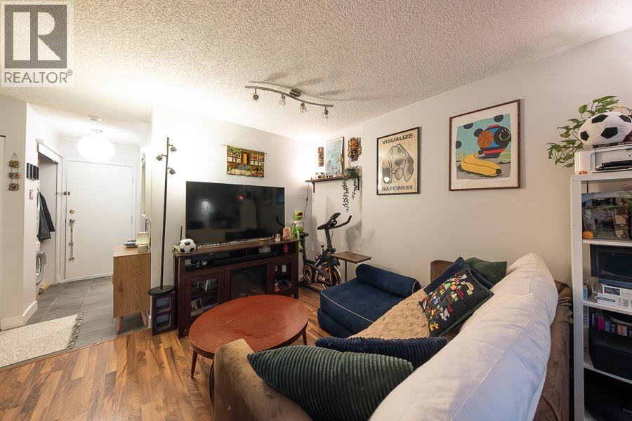 209 1345 COMOX STREET