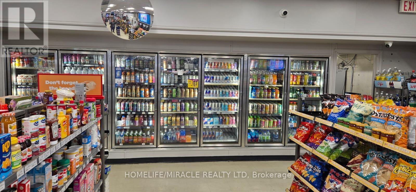 A01 - 800 STEELES AVENUE W