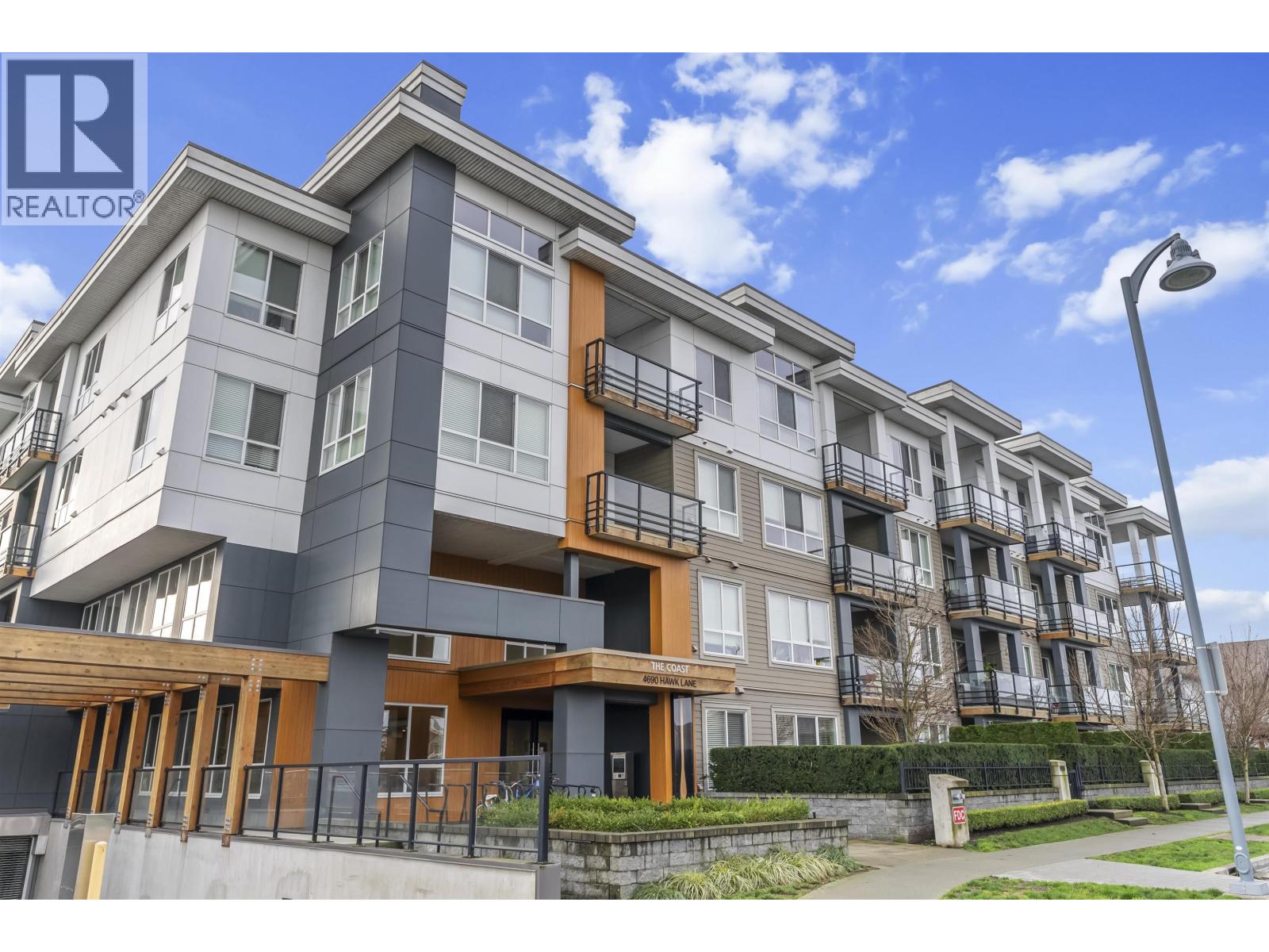 213 4690 HAWK LANE