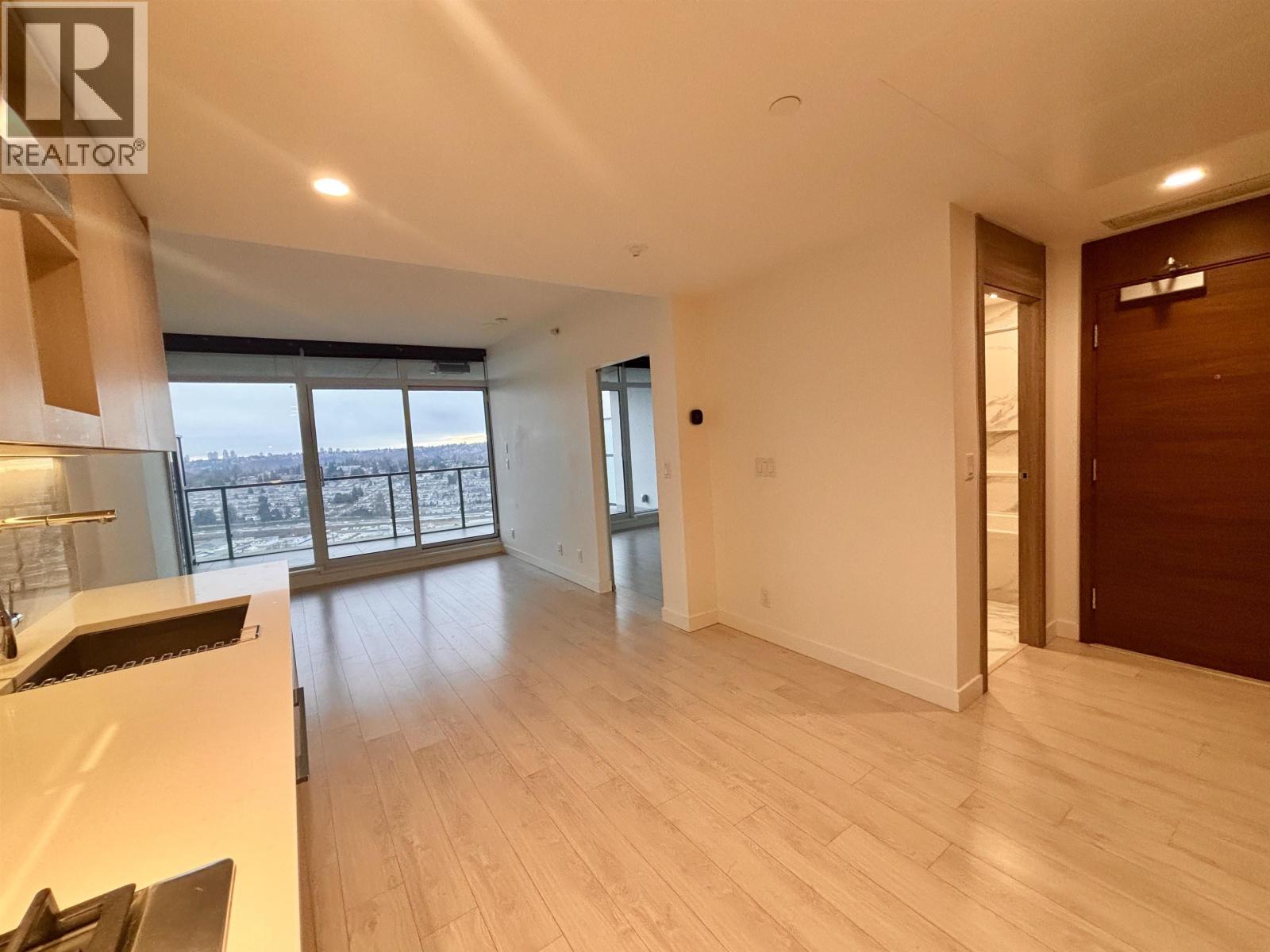 2701 4890 LOUGHEED HIGHWAY