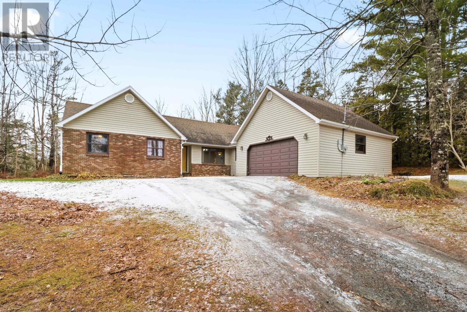 44 Lakewood Drive Extension