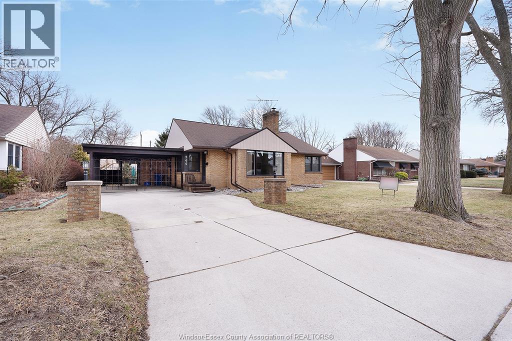 244 BUCKINGHAM DRIVE