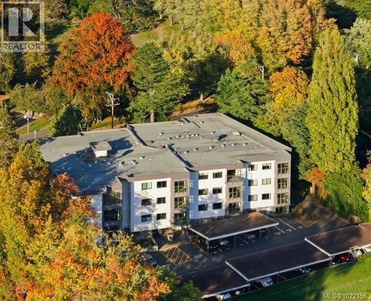 103 1875 Lansdowne Rd