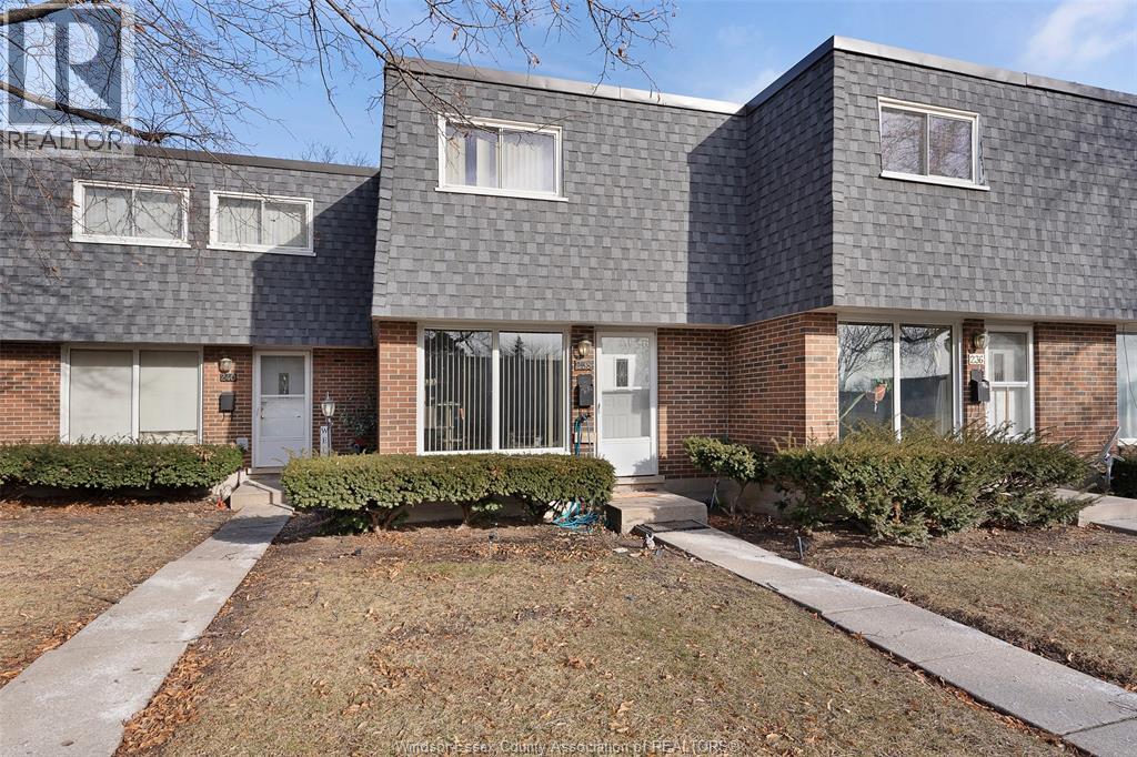 238 VICTORIA STREET South Unit# 23