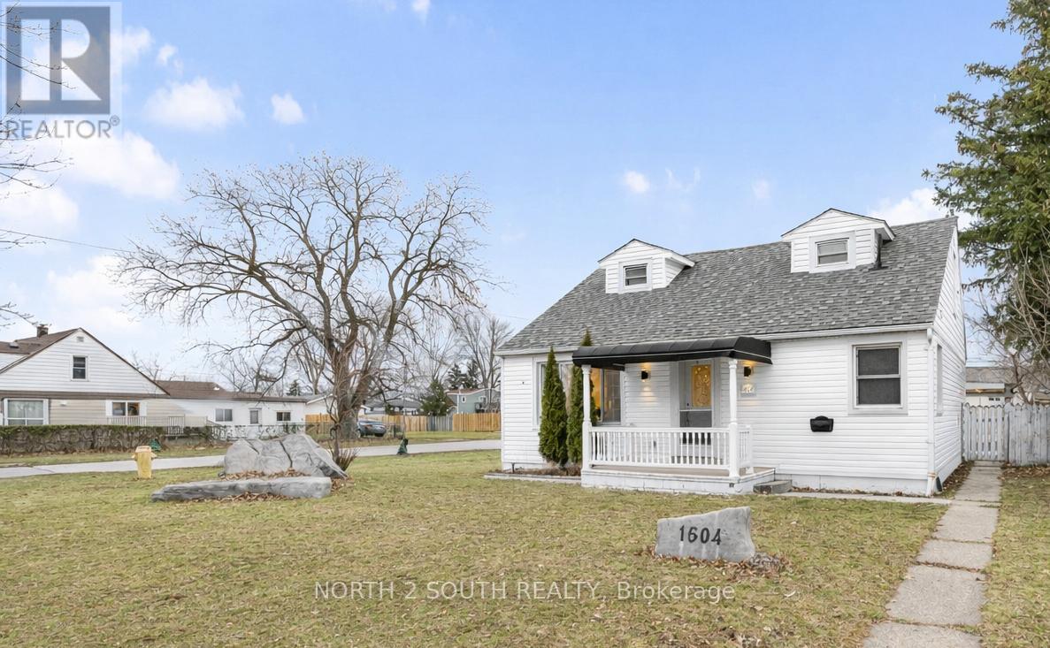 1604 BUCKINGHAM DRIVE