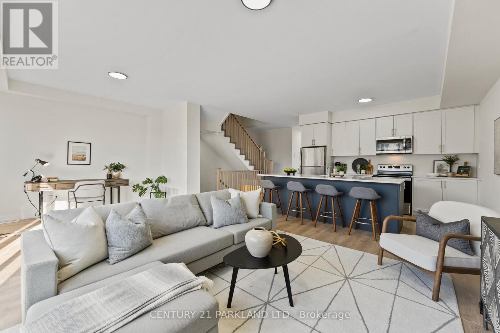 #3 - 160 DENSMORE ROAD