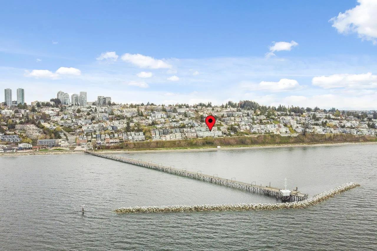 204 15165 MARINE DRIVE