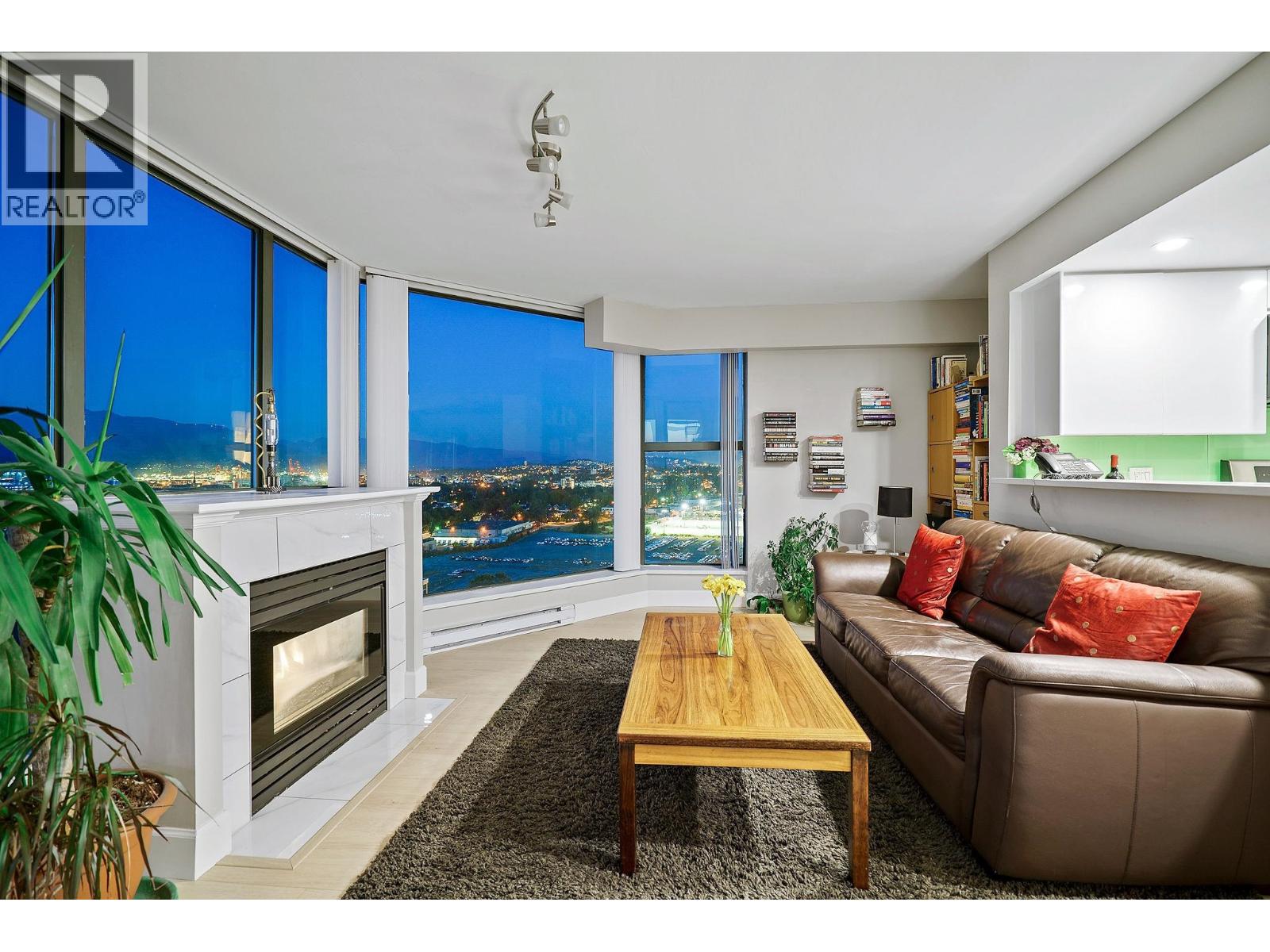 2001 1128 QUEBEC STREET