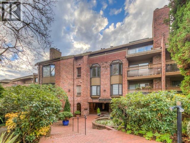 218 2320 W 40TH AVENUE