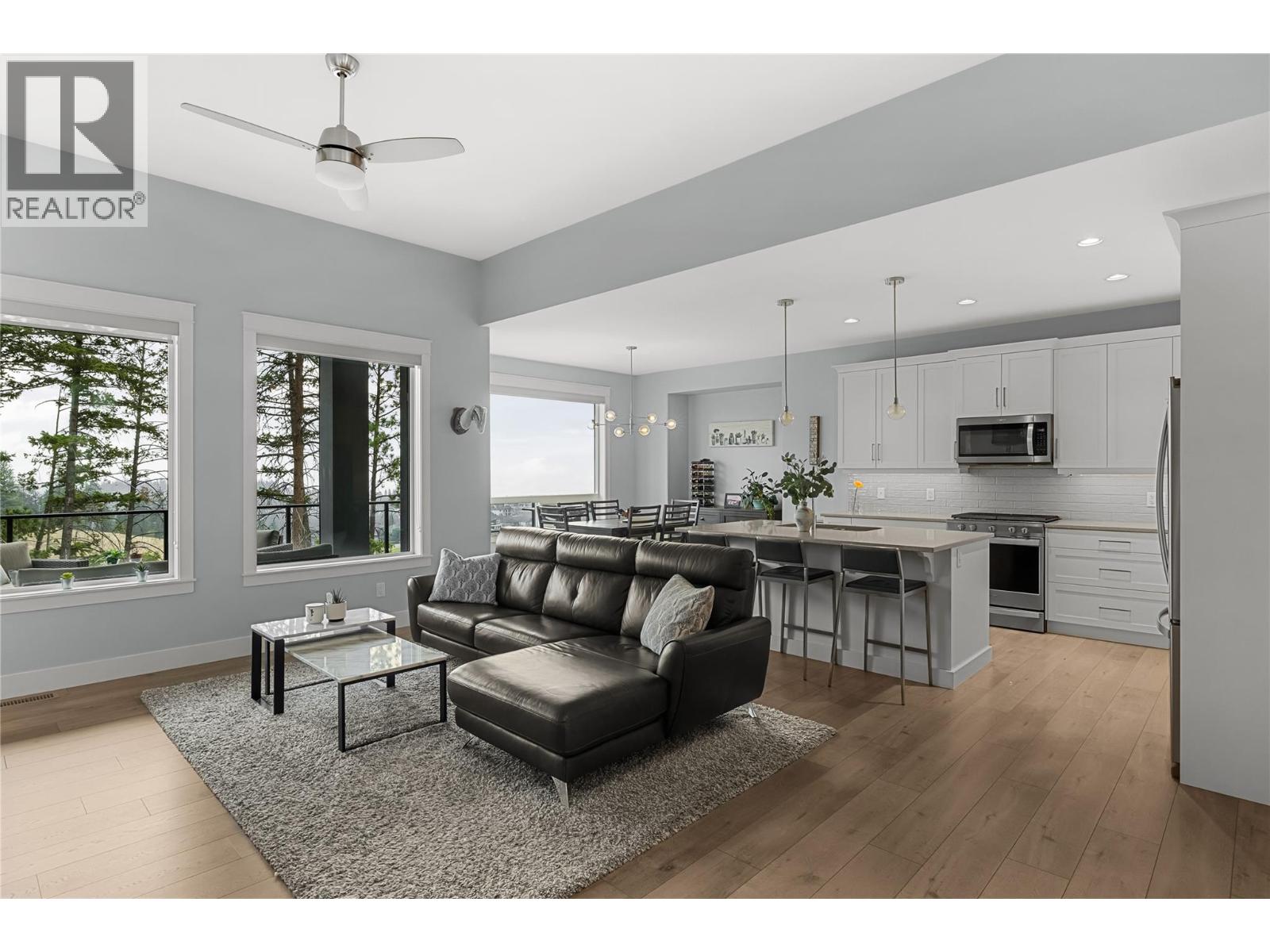 2573 Crown Crest Drive