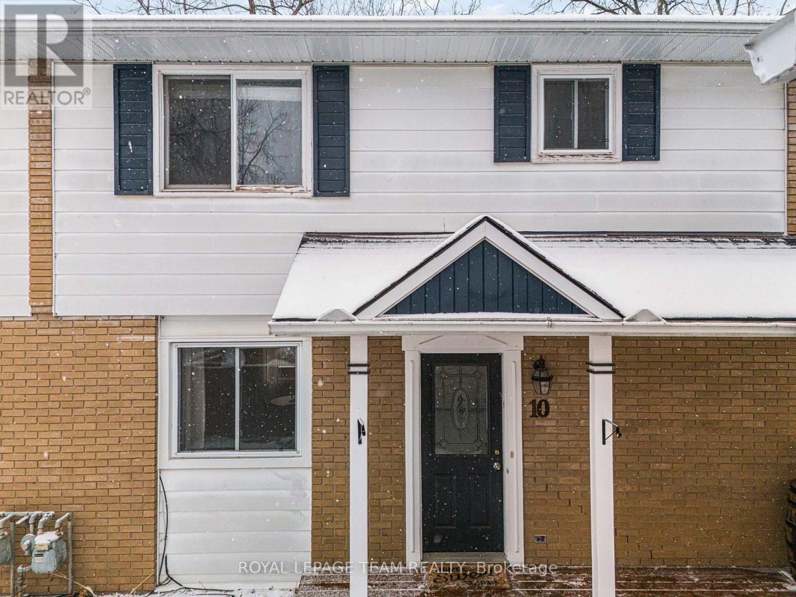 10 - 105 PARKINSON STREET