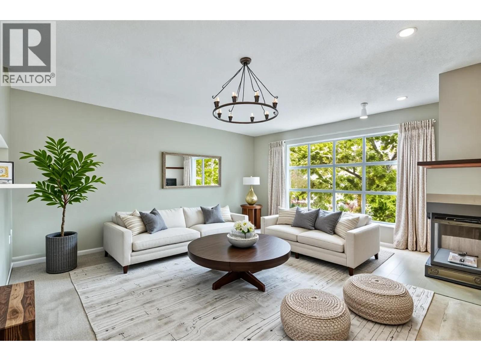 204 7540 MINORU BOULEVARD