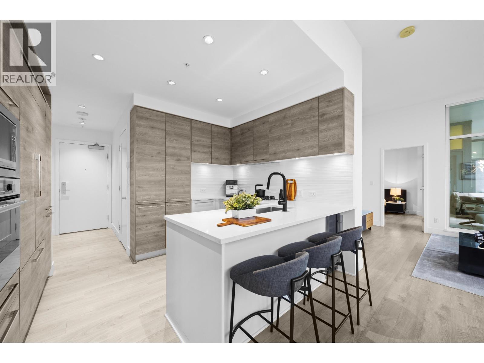 2901 7303 NOBLE LANE