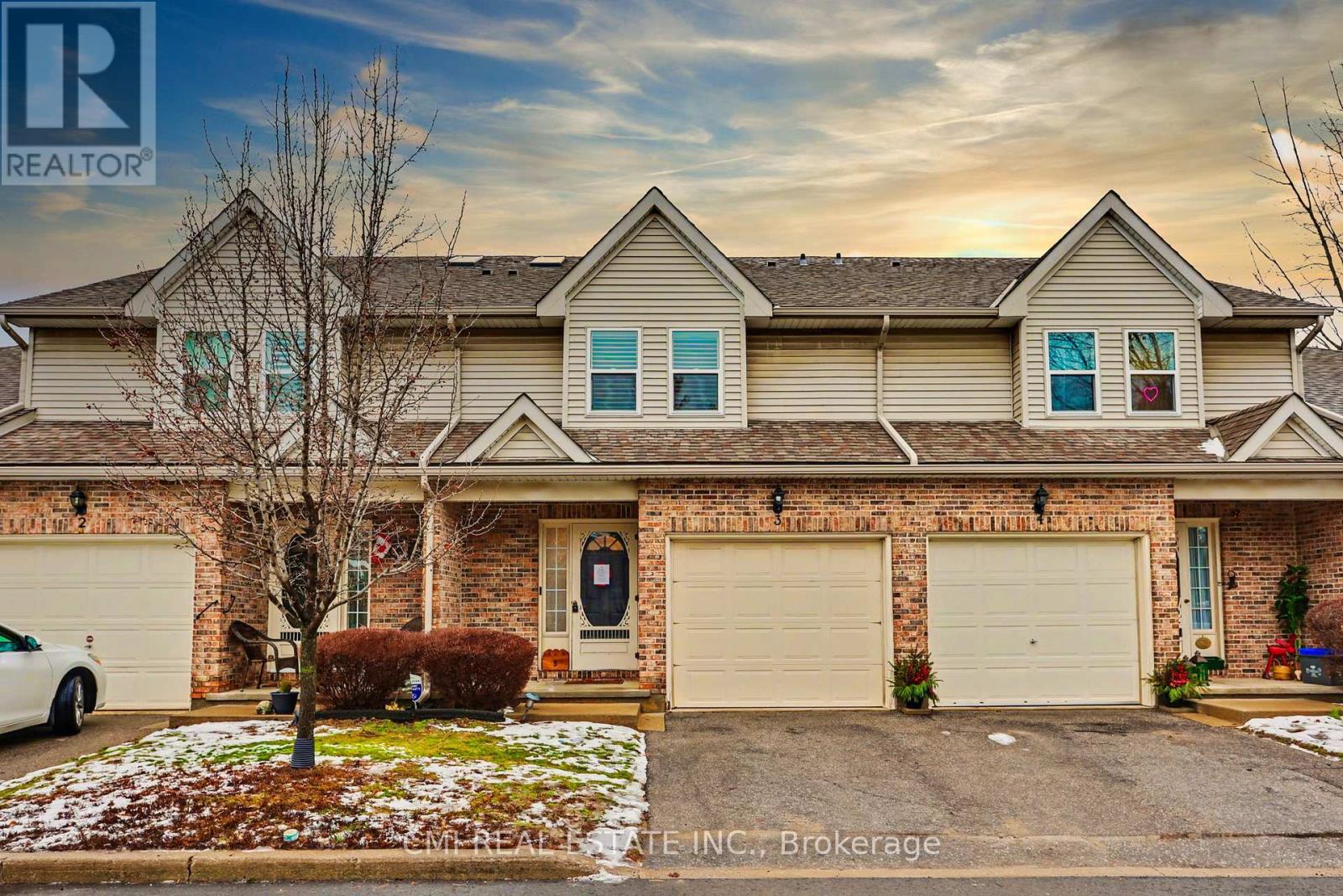 3 - 5070 DRUMMOND ROAD