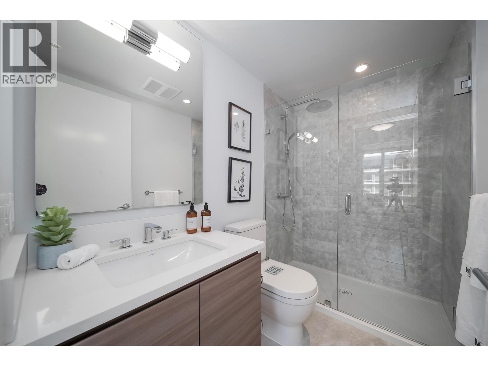 1706 6833 BUSWELL STREET