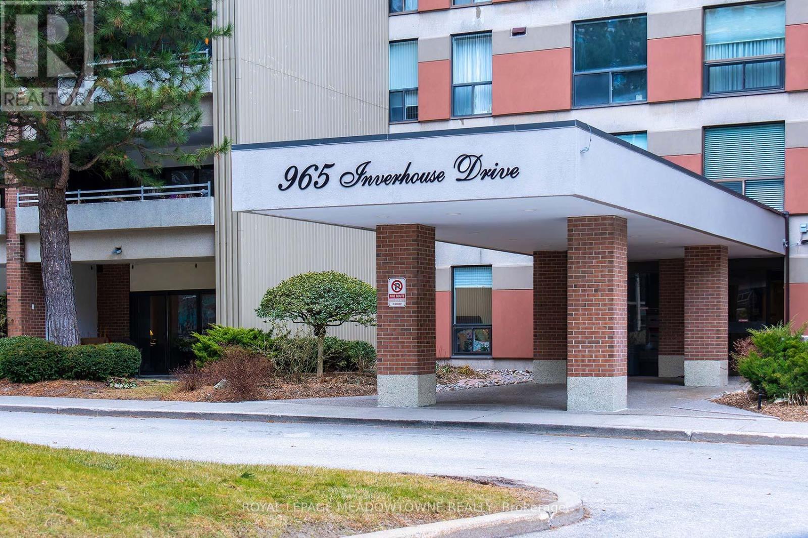 1111 - 965 INVERHOUSE DRIVE