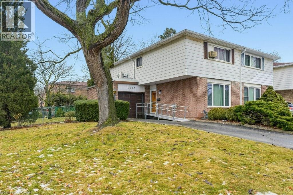 4075 STEPHANIE Street