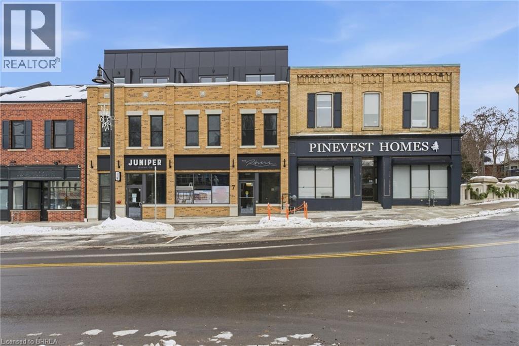 7 GRAND RIVER Street N Unit# 202