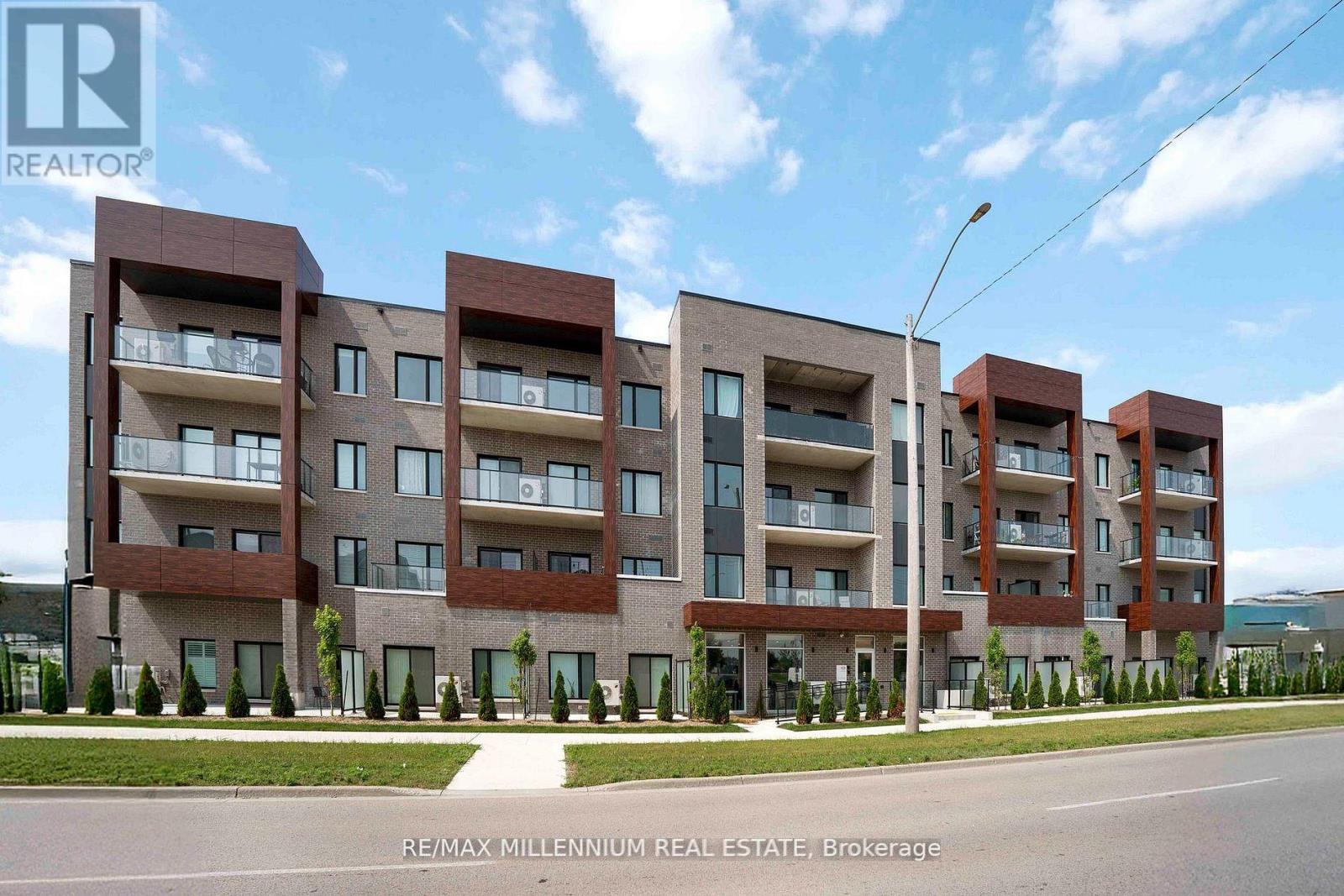 306 - 408 DUNDAS STREET S