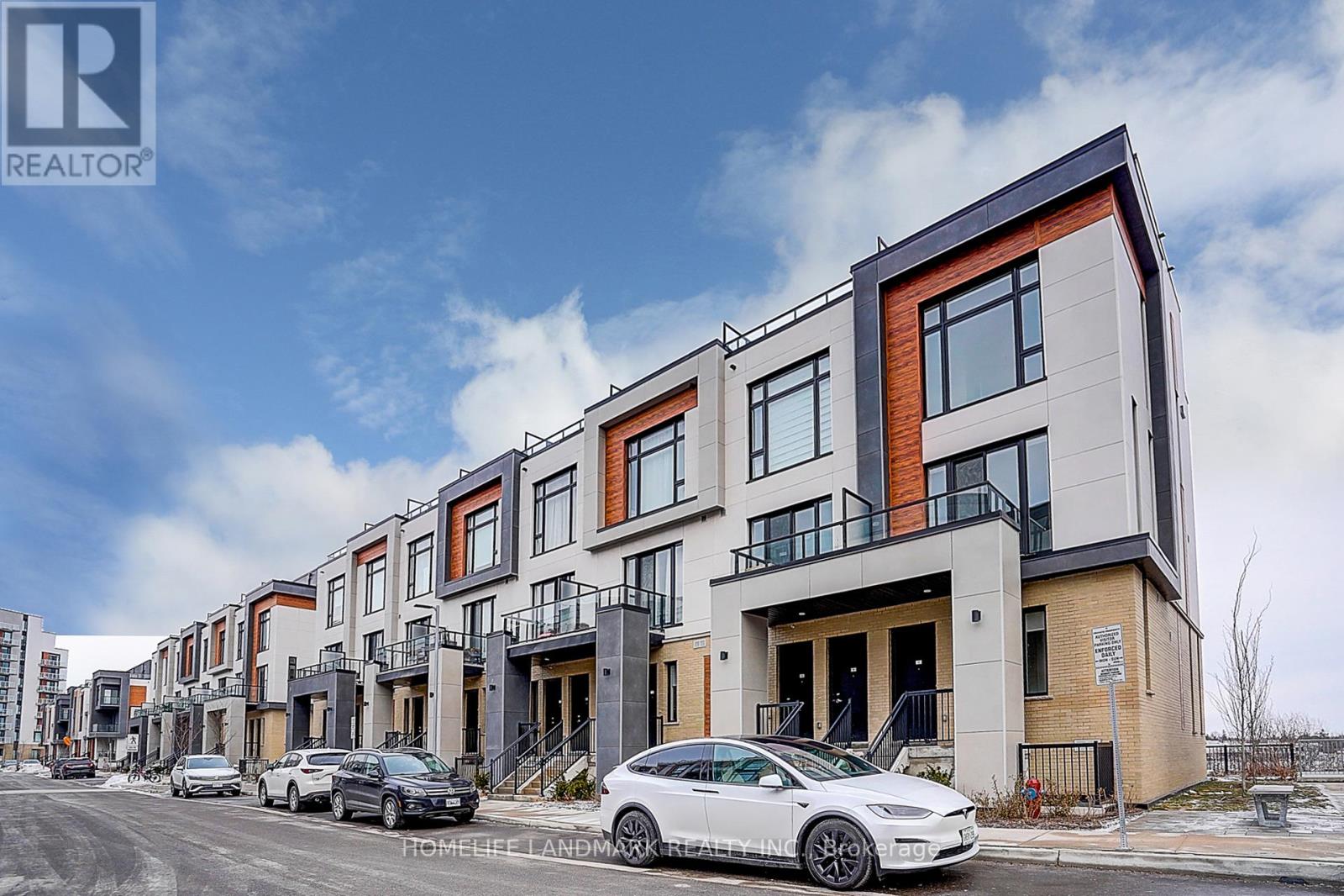 501 - 9 STECKLEY HOUSE LANE