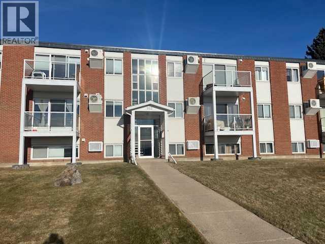 12, 512 McCutcheon Drive NW