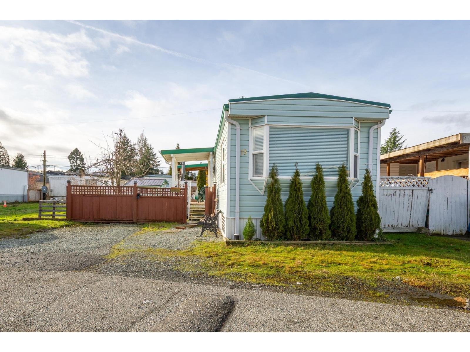 18 26892 FRASER HIGHWAY