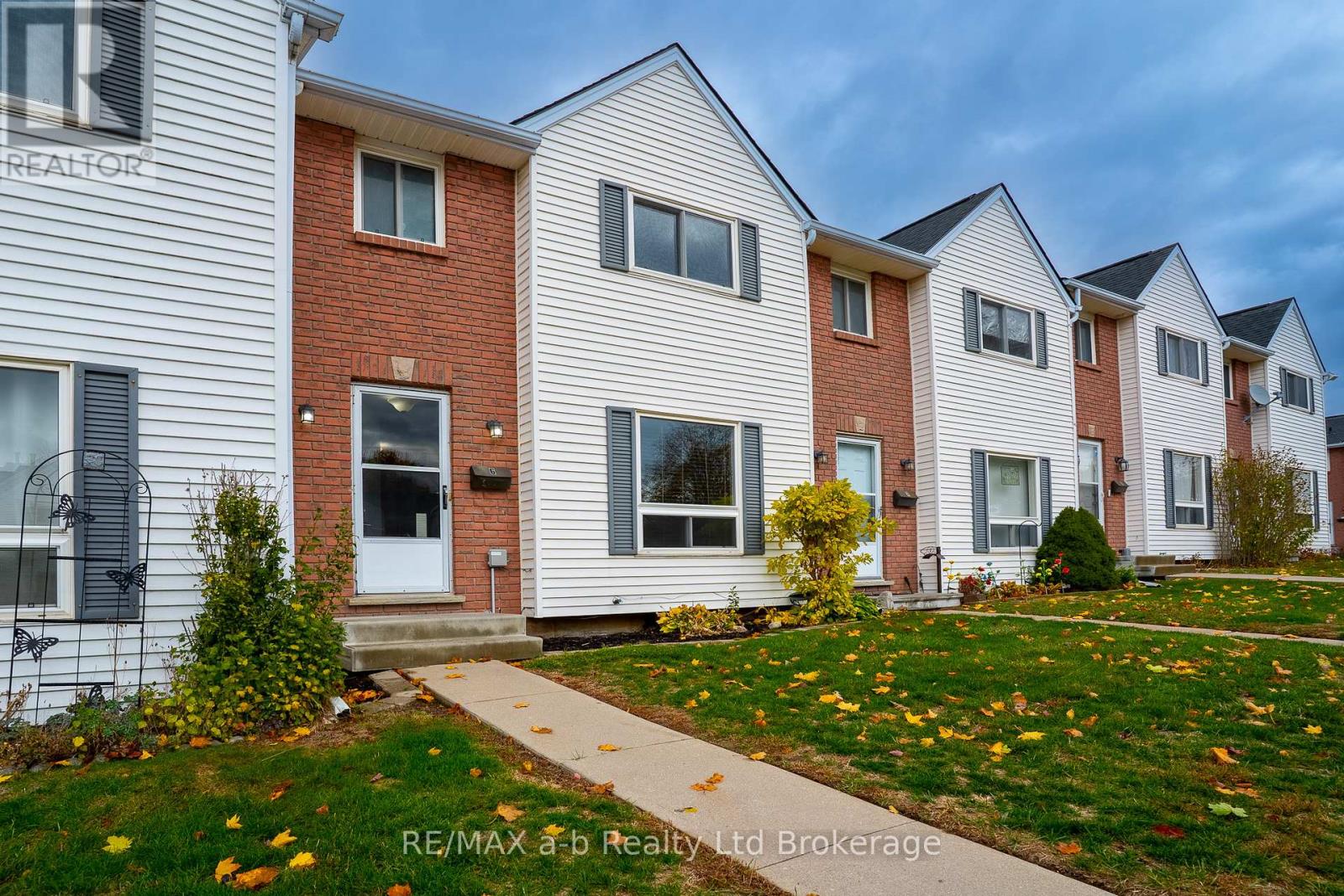 6 - 380 QUARTER LINE