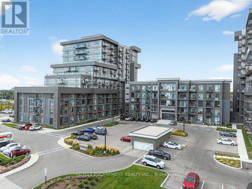 611 - 450 DUNDAS STREET E