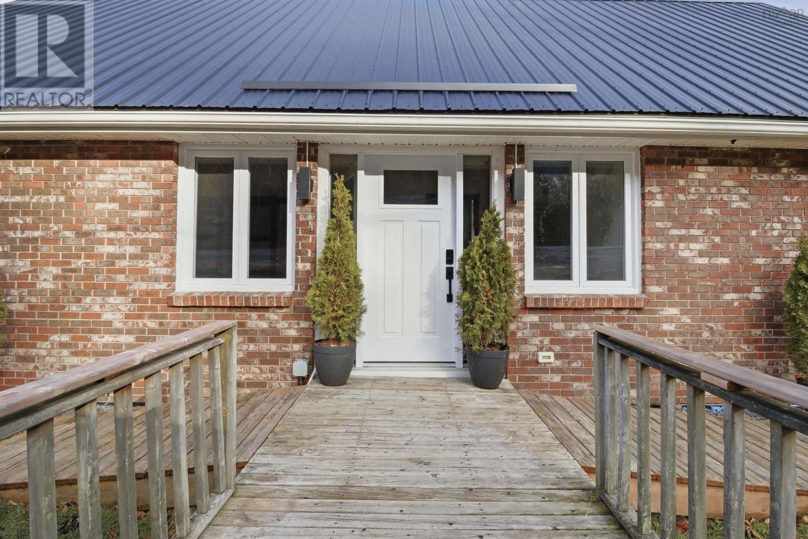 76 Echo Forest Drive