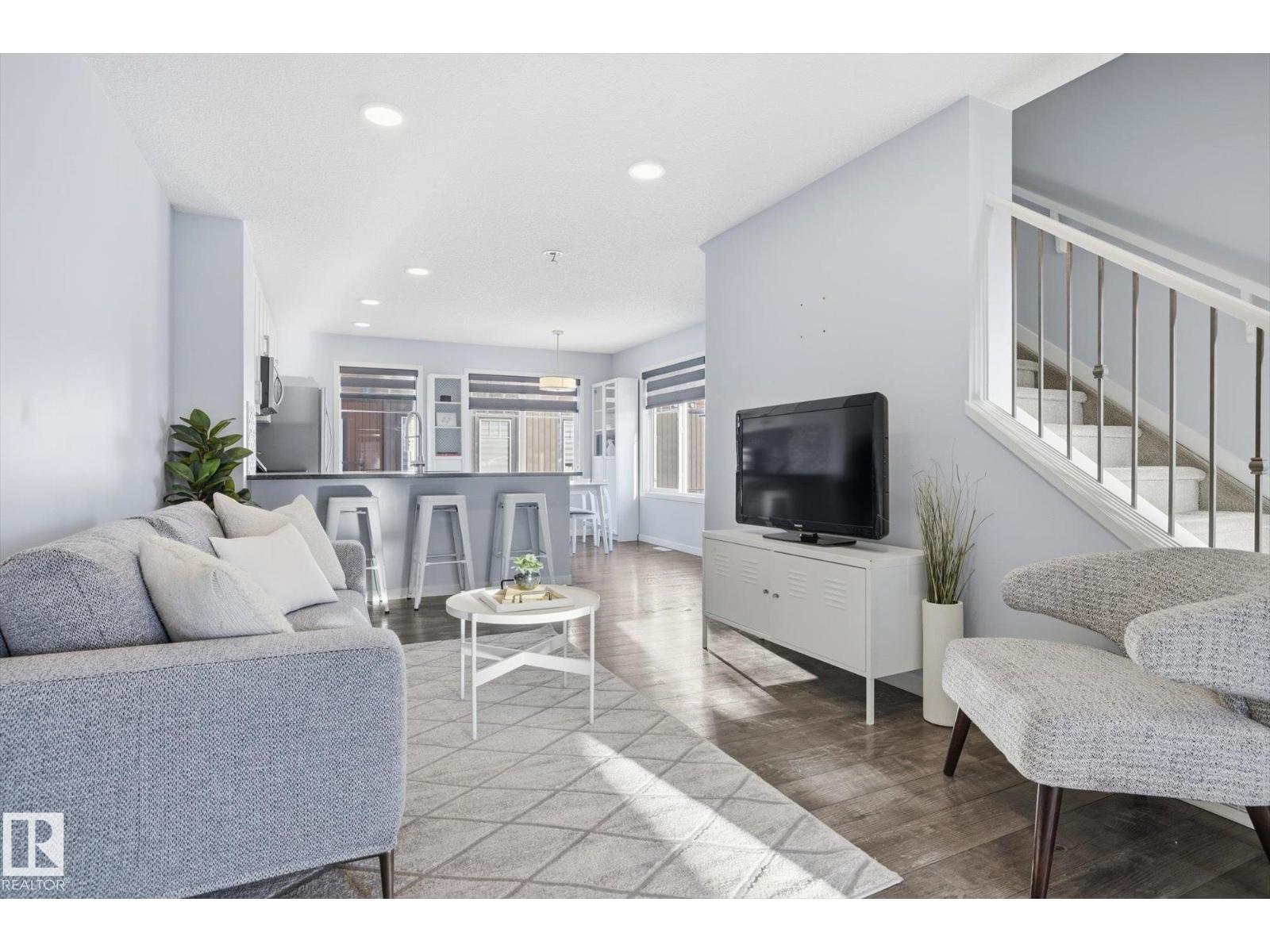 #111 3305 ORCHARDS LI SW