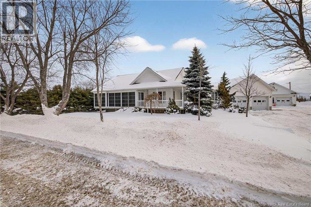 1044 rue Louis G Daigle