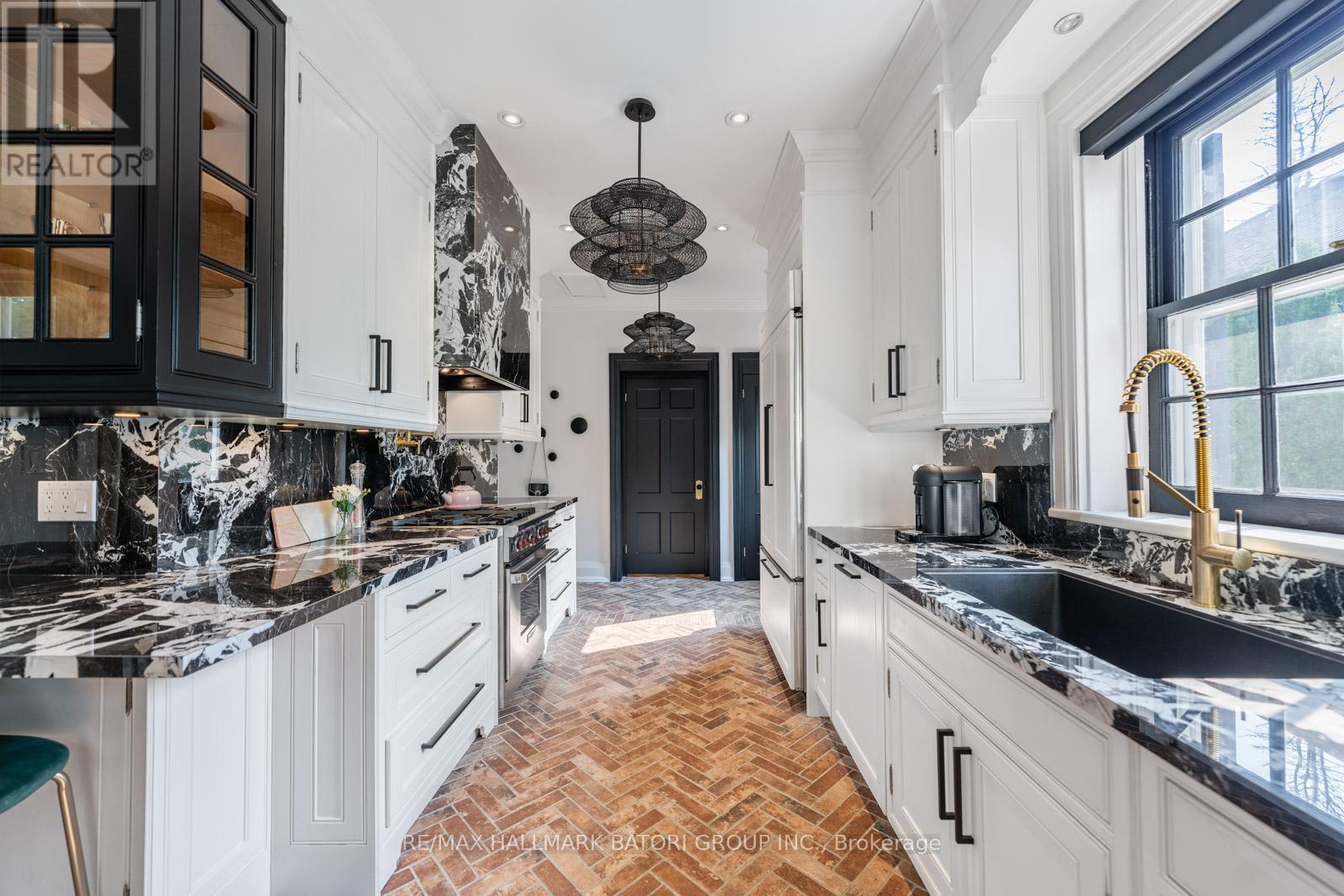 171 OLD FOREST HILL ROAD