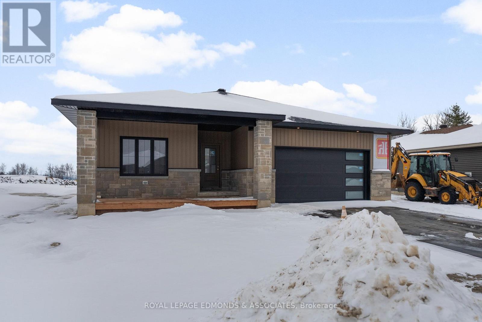 26 BAMAGILLIA STREET