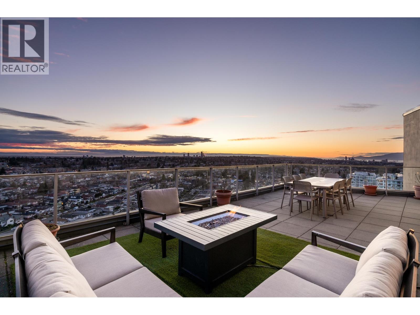 PH3 4815 ELDORADO MEWS