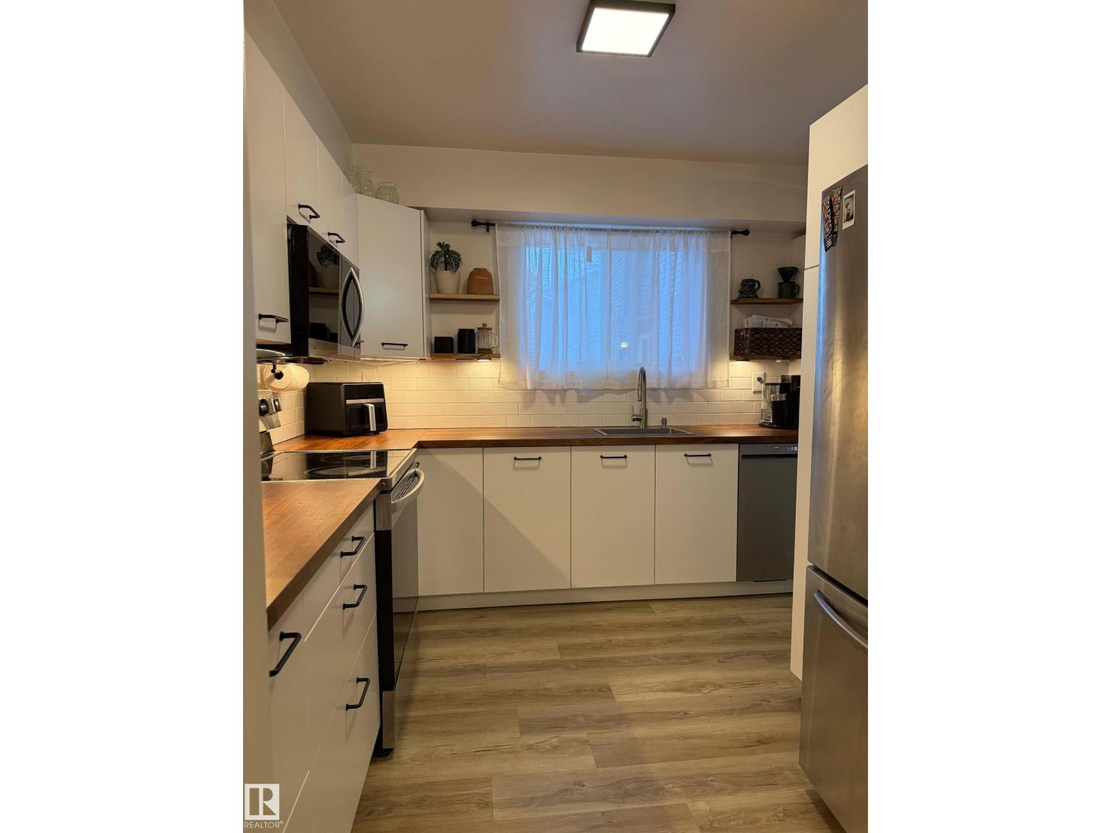 #33 4403 Riverbend RD NW