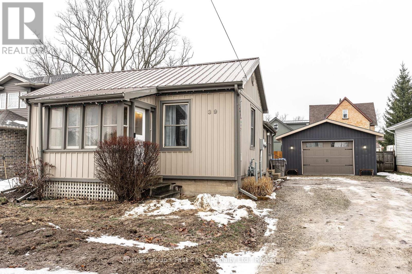 39 WILLIAM ST STREET