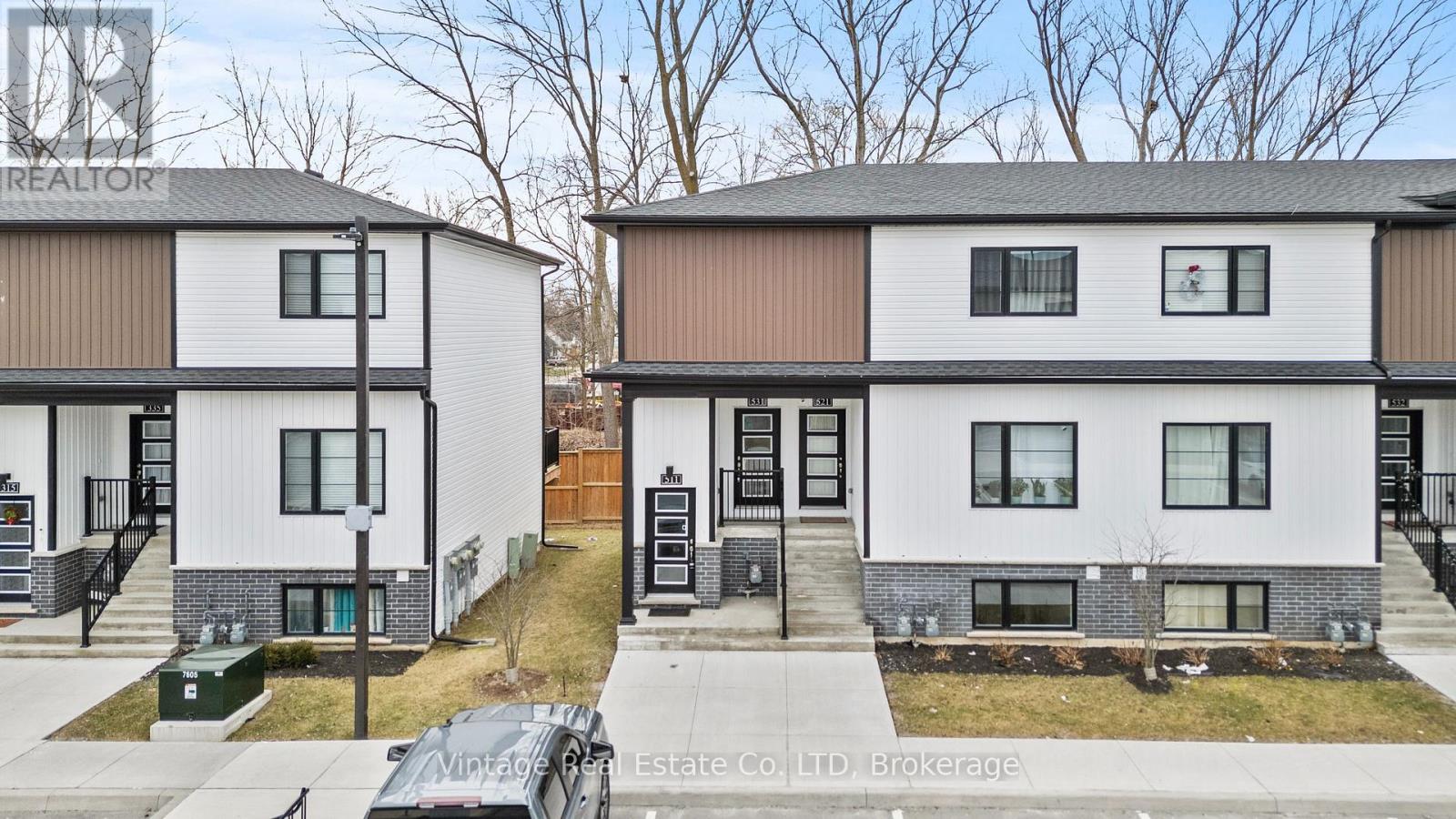 511 - 4263 FOURTH AVENUE