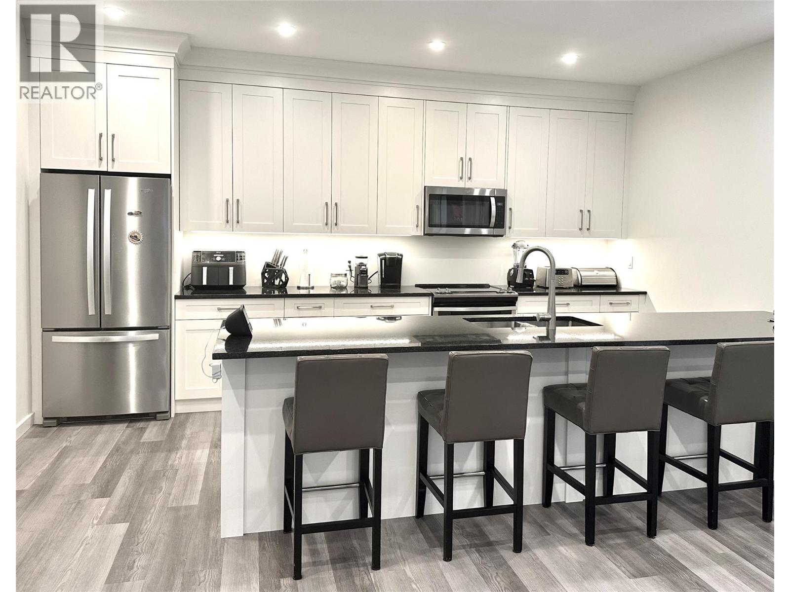 3111/3211 1240 Powerhouse Road