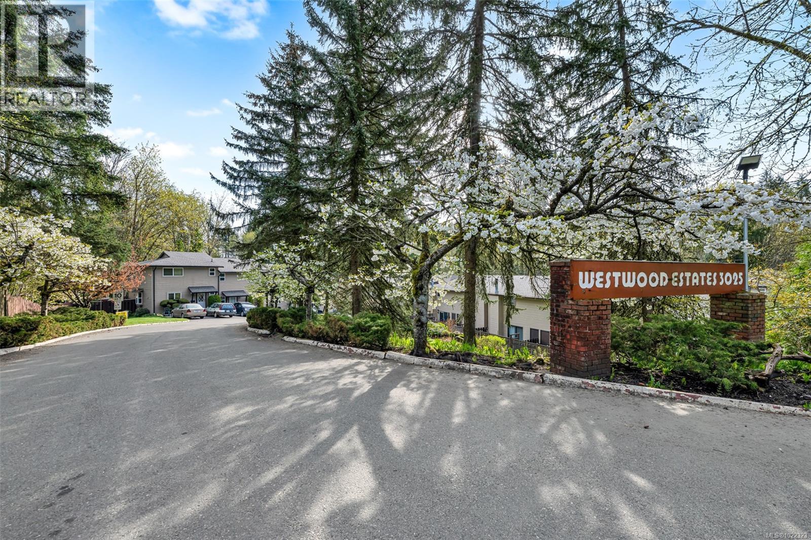 32 3025 Cowichan Lake Rd